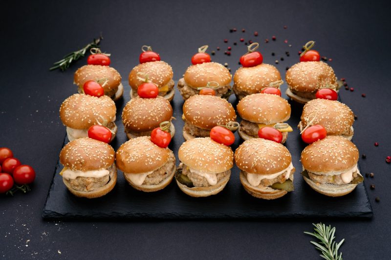 Platou miniburgeri pui 2